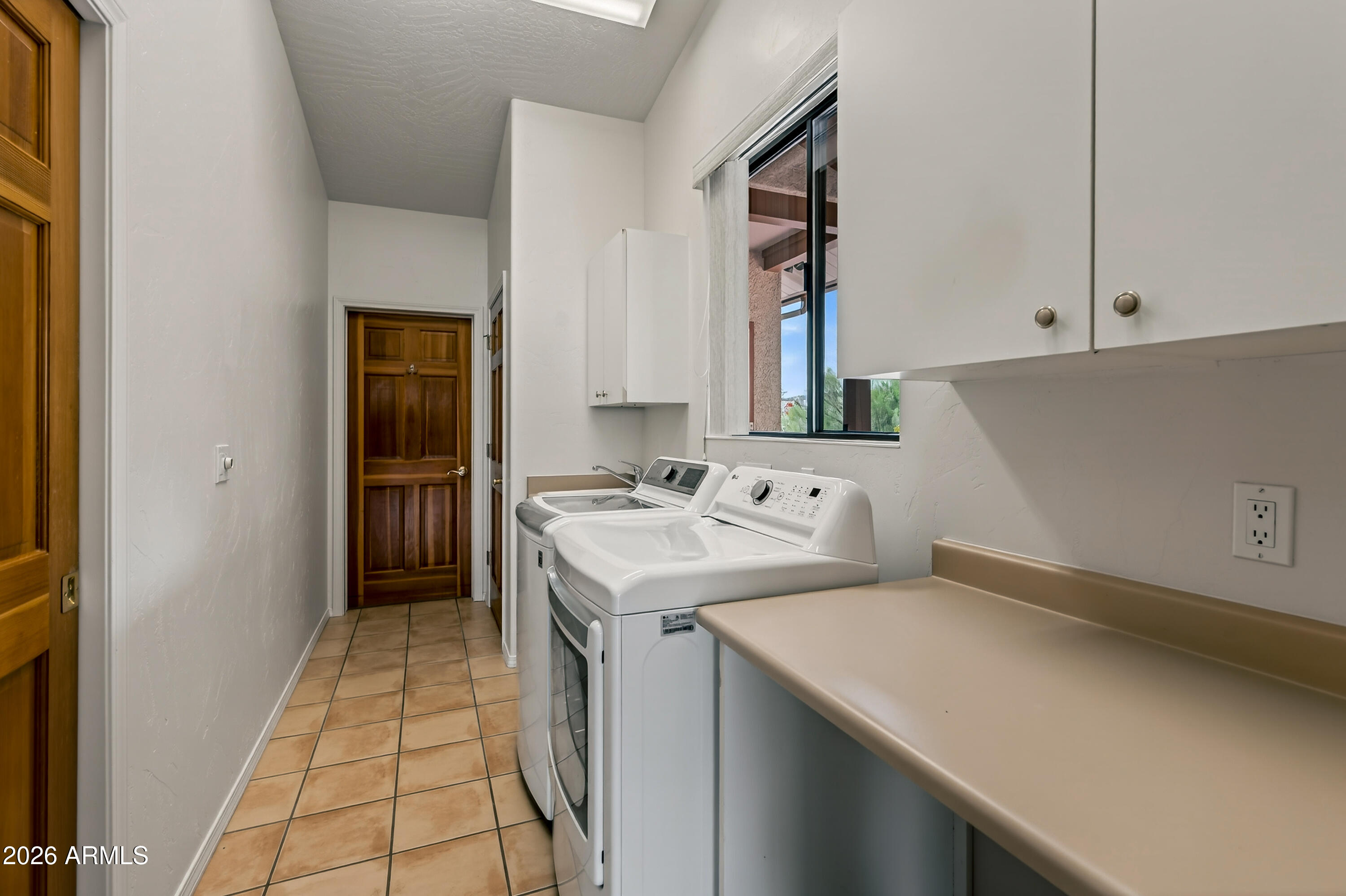 170 Fox Trail Loop Sedona, AZ 86351 - Photo 23 of 35 170 Fox Trail Loop Sedona AZ-26