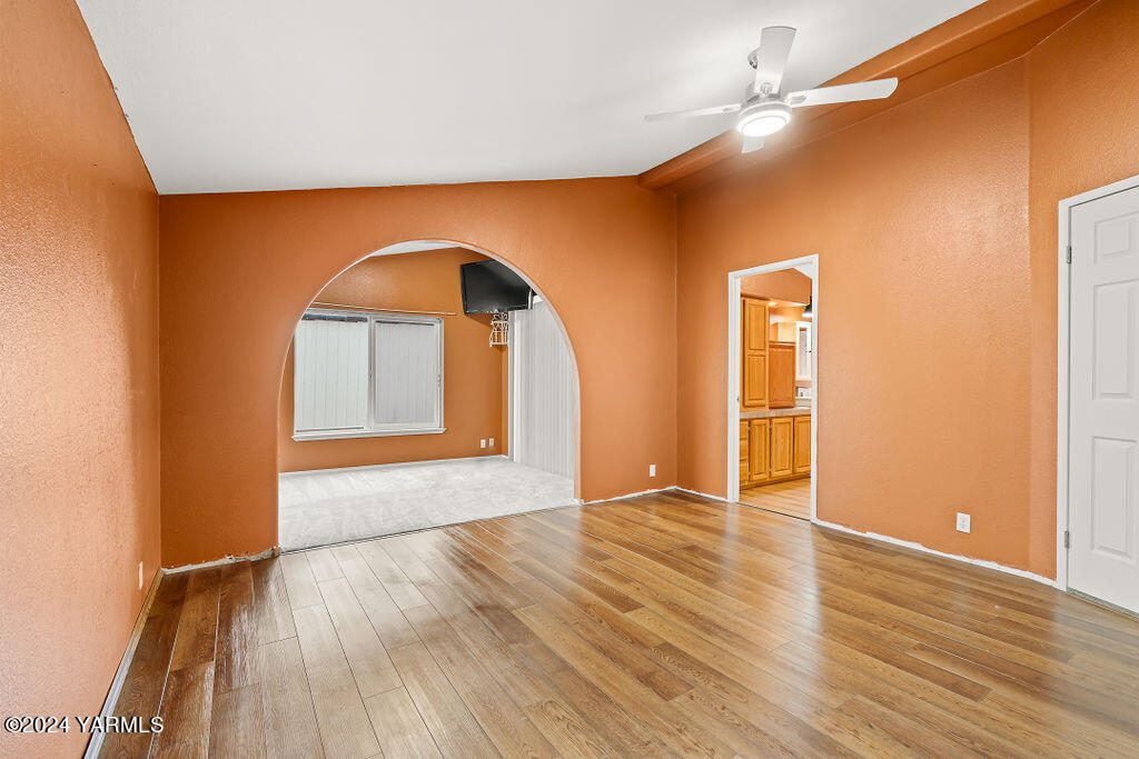 4111 Bell Road Yakima, WA 98901 - Photo 16 of 33 a view of empty room with wooden floor