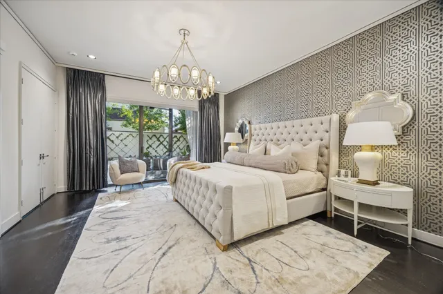 $1,895,000 | 3124 Mid Lane, Houston, TX 77027