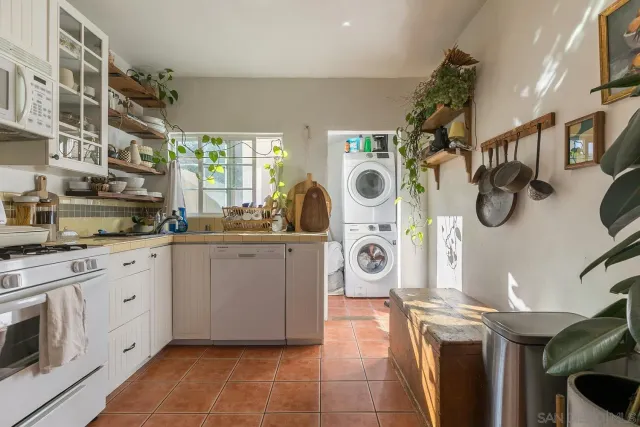 $2,150,000 | 1980 Chatsworth Boulevard, San Diego, CA 92107