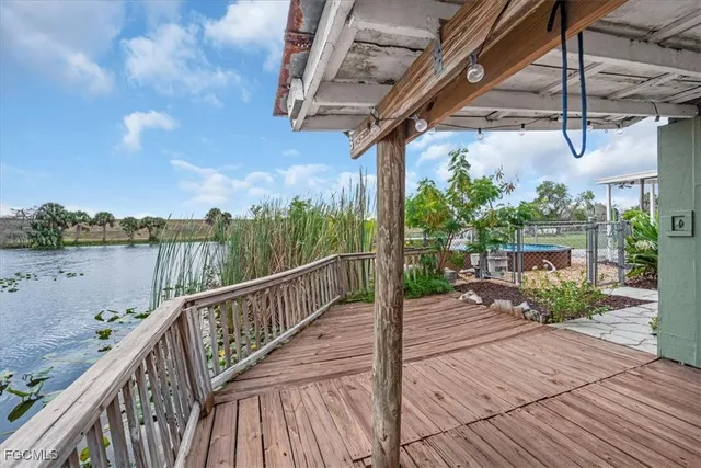 $259,900 | 1083 Sunset Strip Moore Haven, Okeechobee, FL 34974