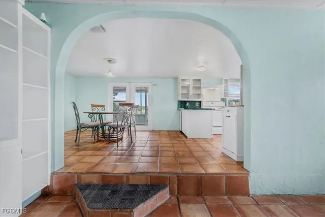 $259,900 | 1083 Sunset Strip Moore Haven, Okeechobee, FL 34974