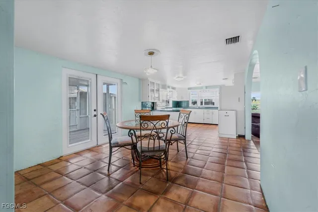 $259,900 | 1083 Sunset Strip Moore Haven, Okeechobee, FL 34974