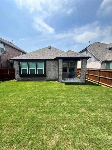 $359,400 | 1812 Horseshoe Lane, Van Alstyne, TX 75495