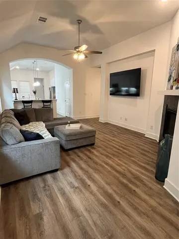 $359,400 | 1812 Horseshoe Lane, Van Alstyne, TX 75495