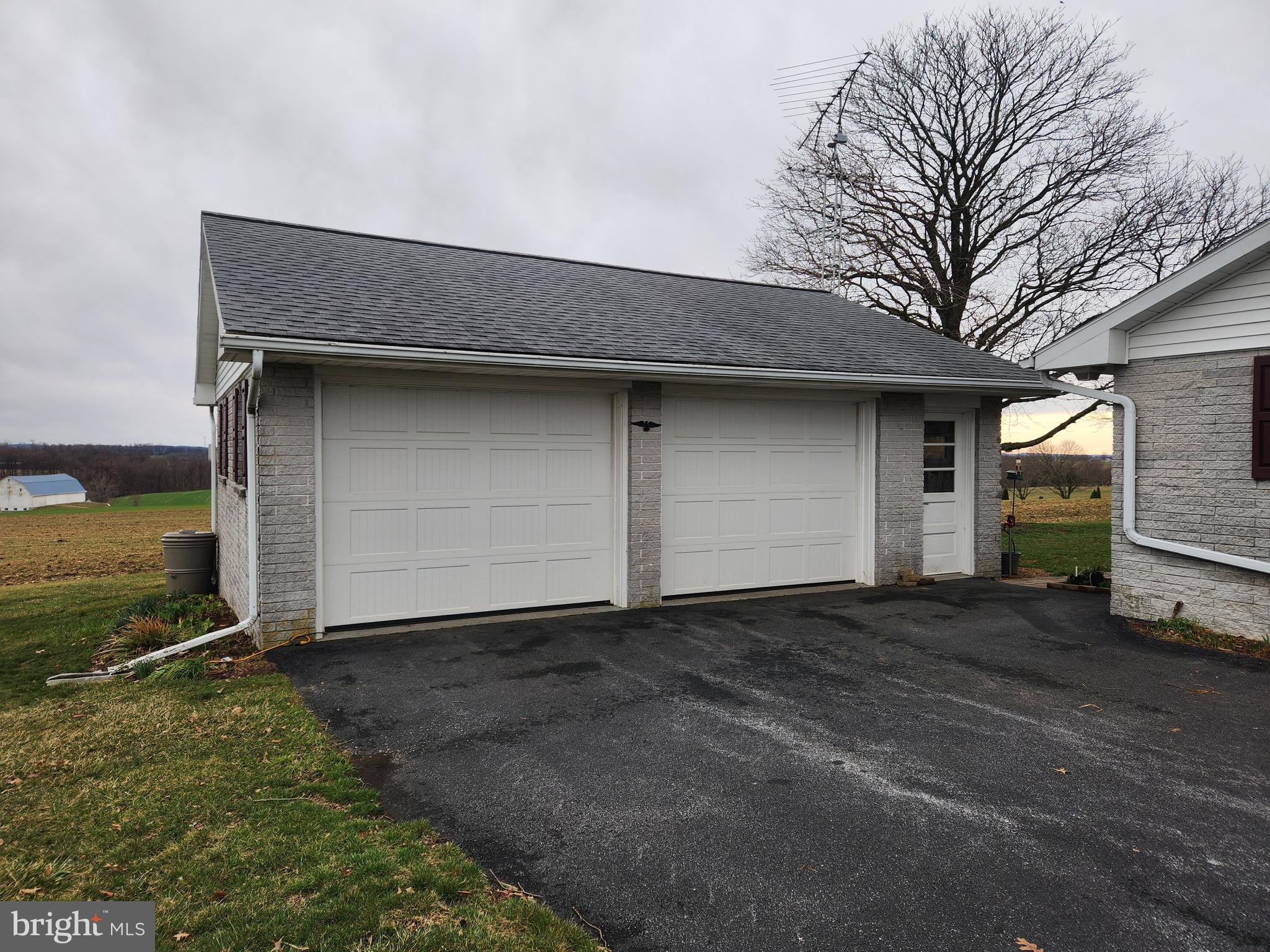1847 Hossler Road Manheim, PA 17545 - Photo 8 of 61