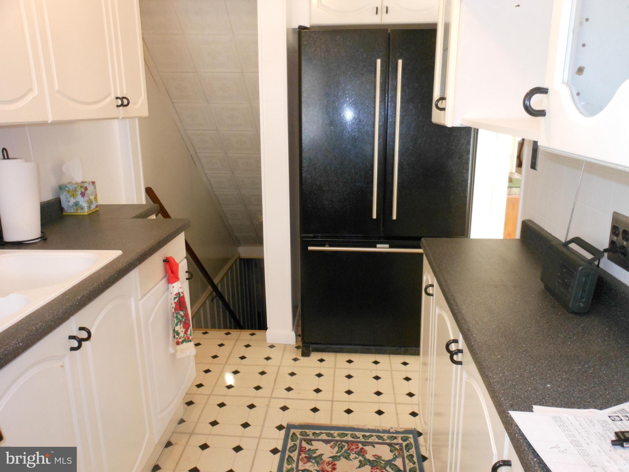 2718 Southbrook Road Baltimore, MD 21222 - Photo 11 of 30 Kitchen