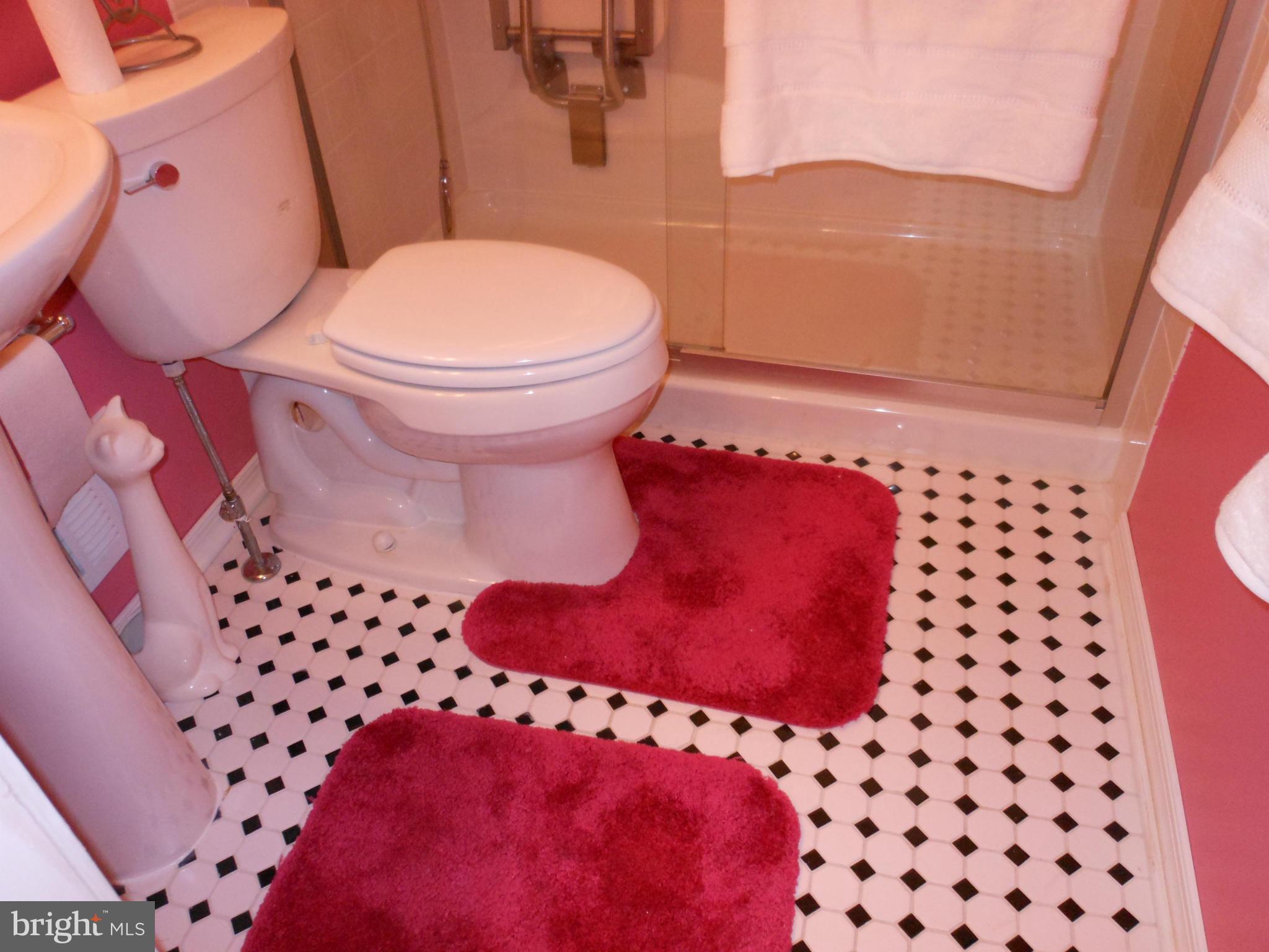 2718 Southbrook Road Baltimore, MD 21222 - Photo 21 of 30 Bath