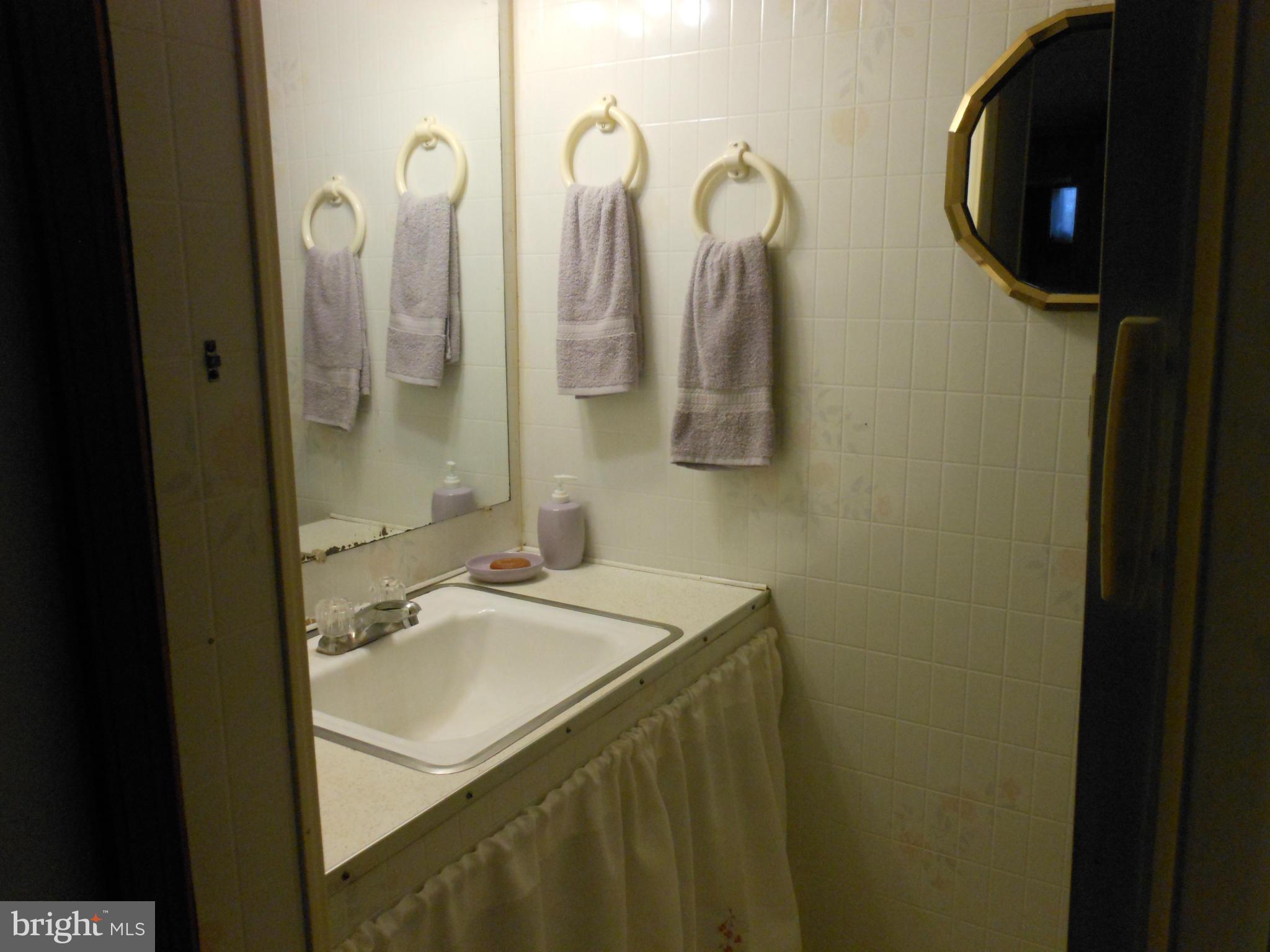 2718 Southbrook Road Baltimore, MD 21222 - Photo 25 of 30 Bath