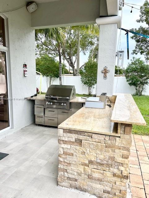 16110 Southwest 6th Street Pembroke Pines, FL 33027 - Photo 47 of 92