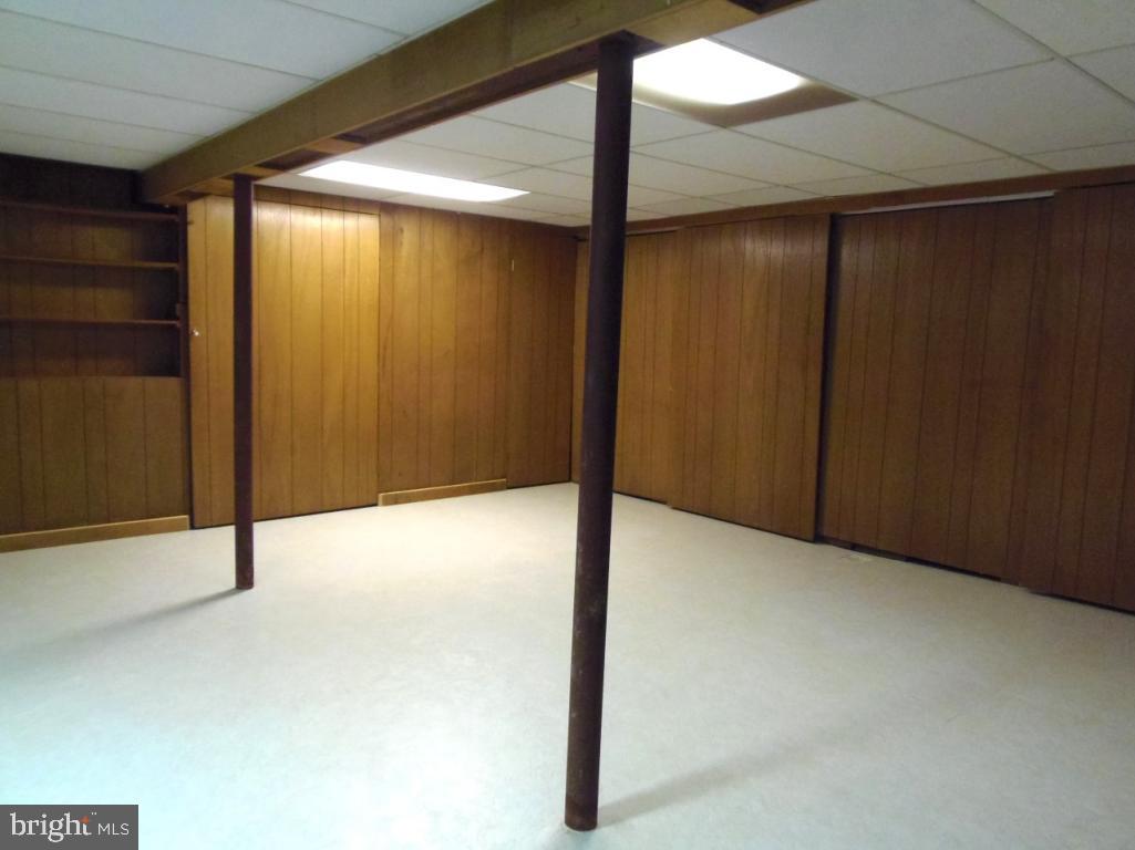 1714 Sammar Road Lancaster, PA 17601 - Photo 8 of 35 a view of an empty room