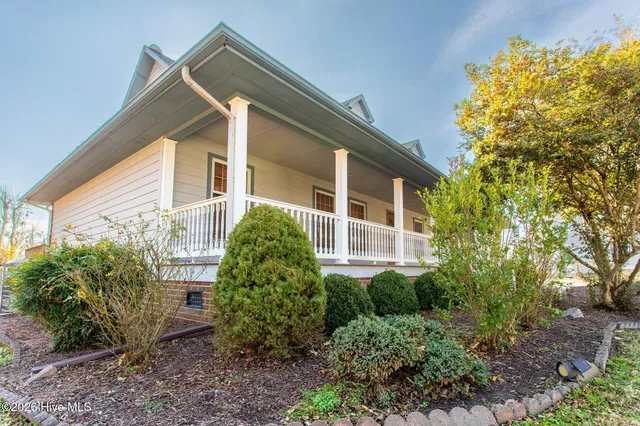 $769,900 | 177 Middleton Drive, Hertford, NC 27944