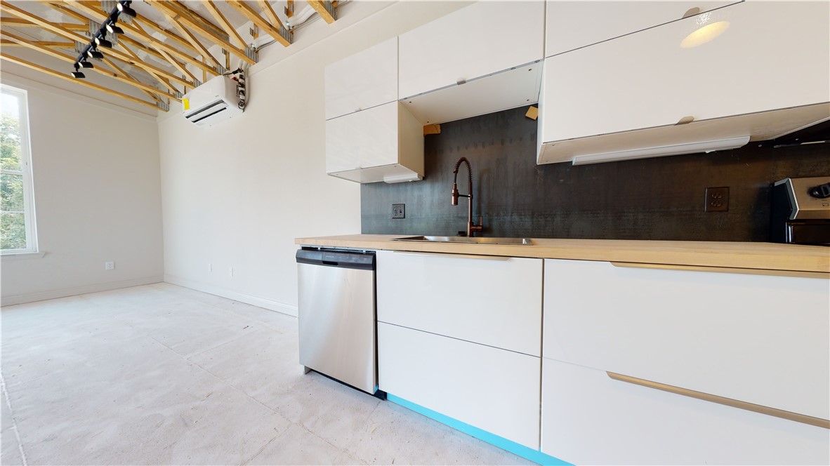 305 West 27th Street, Unit 228 Bryan, TX 77803 - Photo 6 of 17