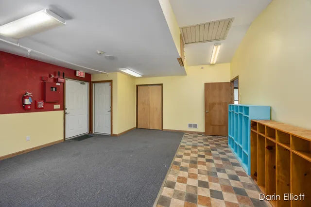 $379,900 | 8546 Whitneyville Avenue Southeast, Alto, MI 49302