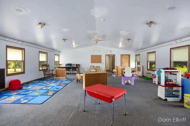 $379,900 | 8546 Whitneyville Avenue Southeast, Alto, MI 49302