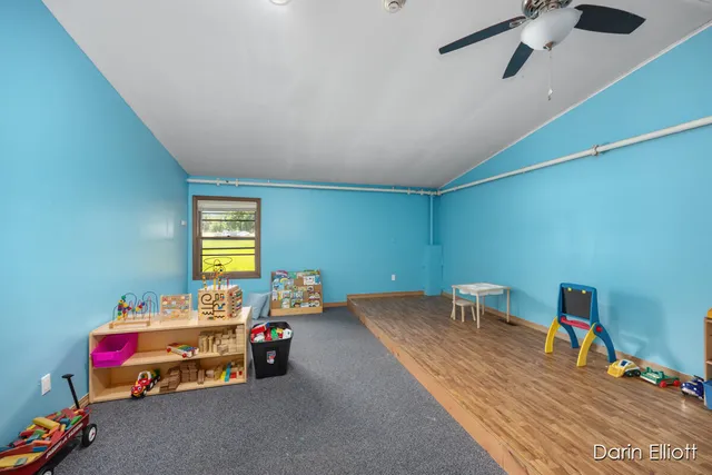 $379,900 | 8546 Whitneyville Avenue Southeast, Alto, MI 49302