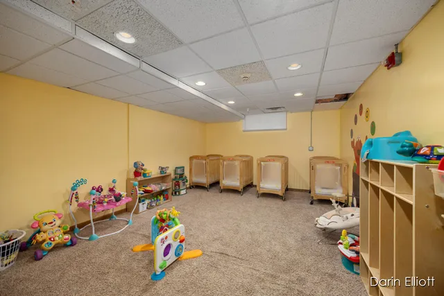 $379,900 | 8546 Whitneyville Avenue Southeast, Alto, MI 49302