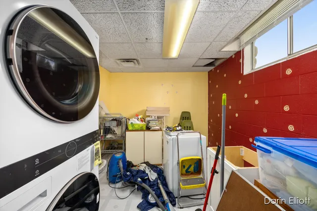 $379,900 | 8546 Whitneyville Avenue Southeast, Alto, MI 49302