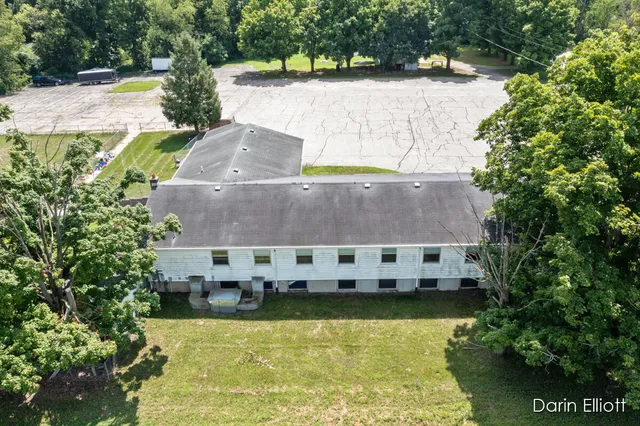 $379,900 | 8546 Whitneyville Avenue Southeast, Alto, MI 49302