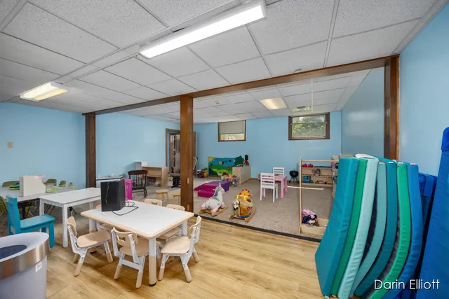 $379,900 | 8546 Whitneyville Avenue Southeast, Alto, MI 49302