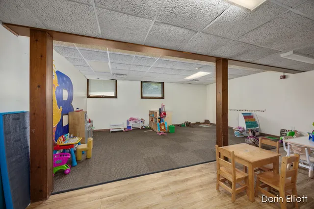 $379,900 | 8546 Whitneyville Avenue Southeast, Alto, MI 49302