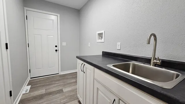 $697,000 | 9961 Abert Avenue Northeast, Monticello, MN 55362