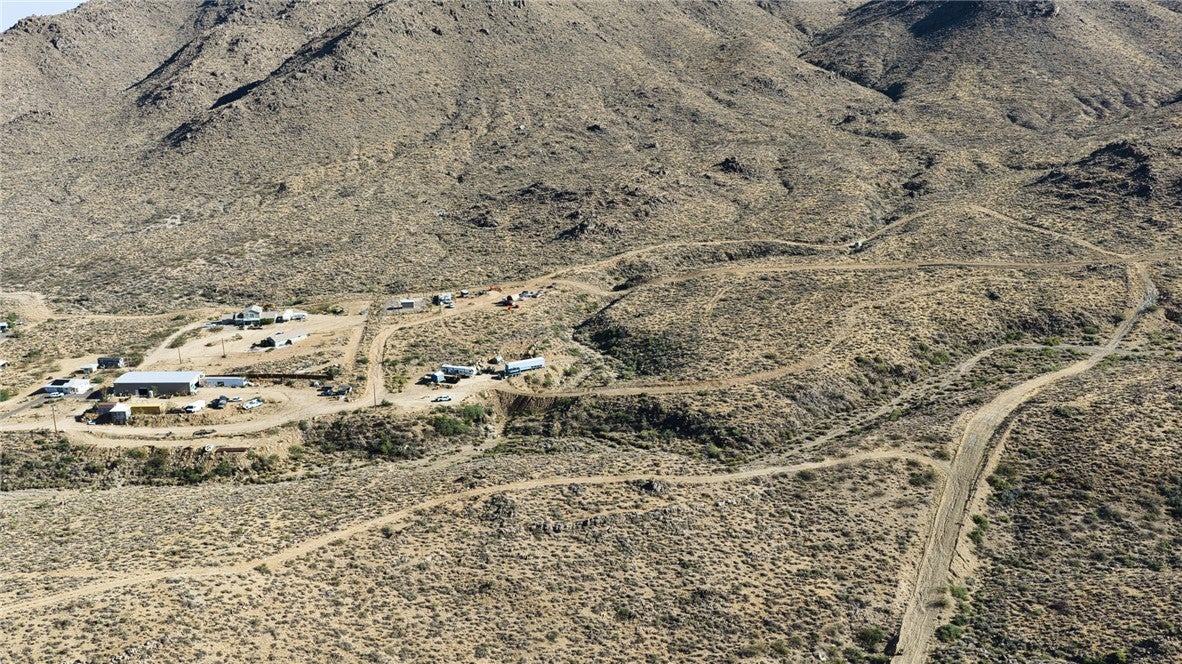 3112 West Castle Springs Road Golden Valley, AZ 86413 - Photo 16 of 22 Gallery Image 16