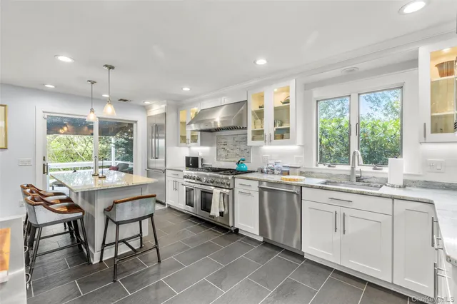 $1,935,000 | 126 Fairview Avenue, Montauk, NY 11954