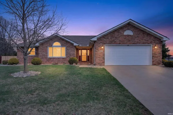 $424,900 | 805 Lakeside Drive, Kokomo, IN 46901