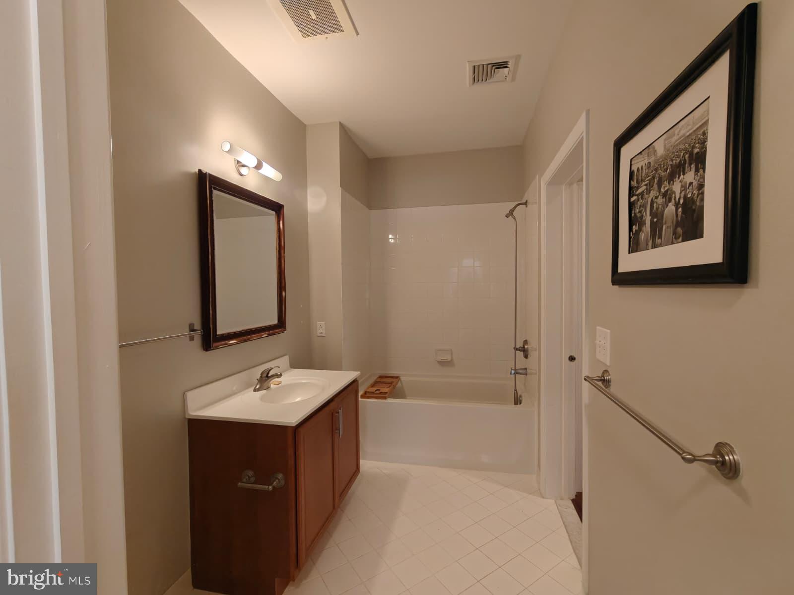 206 Carson Terrace Huntingdon Valley, PA 19006 - Photo 13 of 28