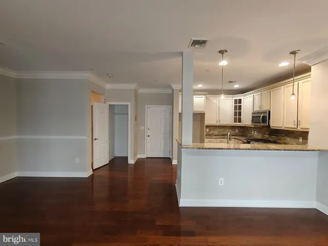 $2,700 | 206 Carson Terrace, Huntingdon Valley, PA 19006