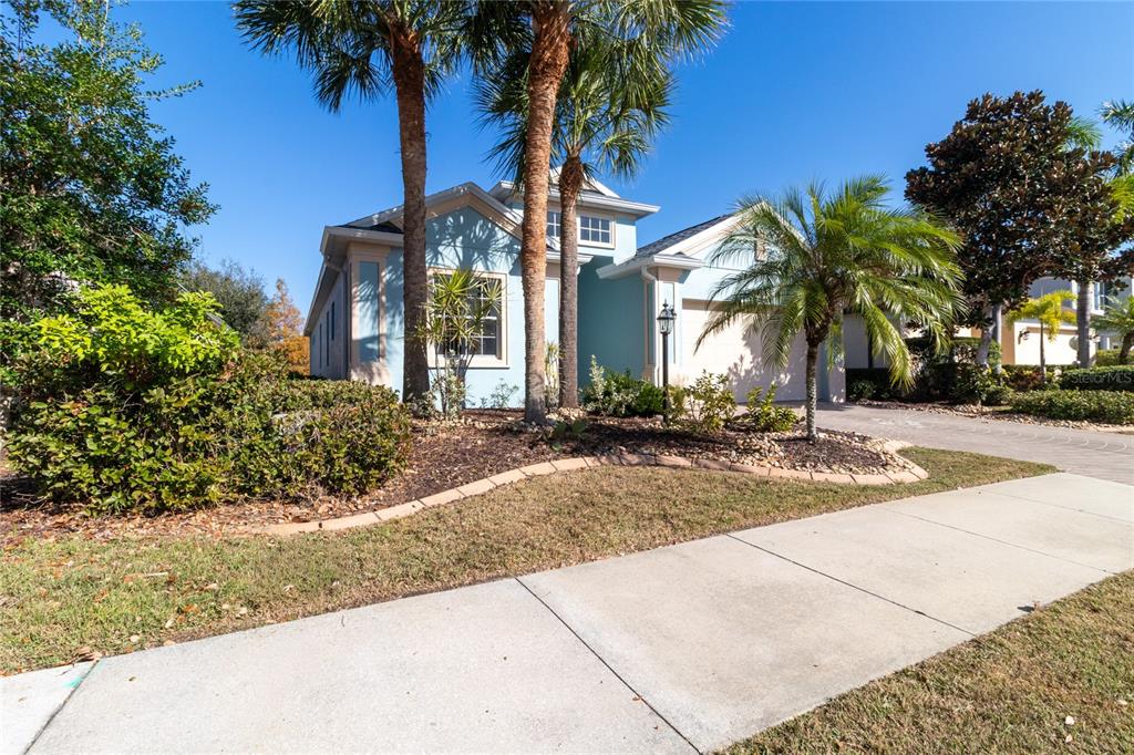 15615 Lemon Fish Drive Lakewood Ranch, FL 34202 - Photo 36 of 48