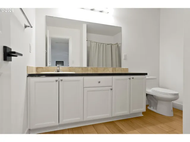 $1,050,000 | 19724 Desantis Lane Southeast, Silverton, OR 97381