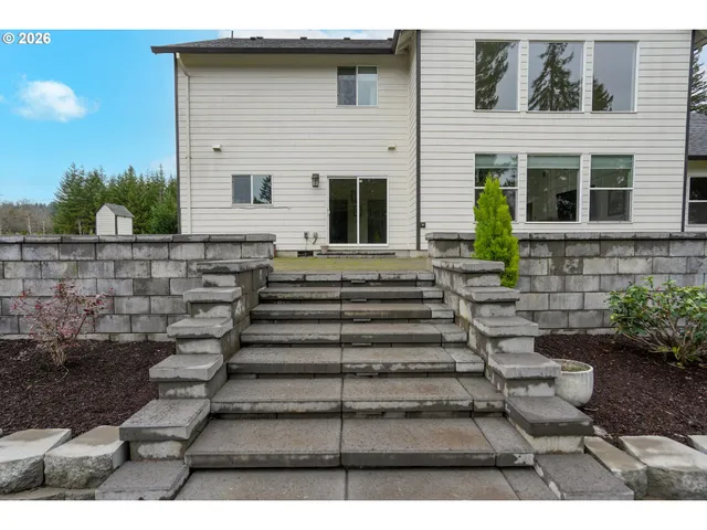 $1,050,000 | 19724 Desantis Lane Southeast, Silverton, OR 97381