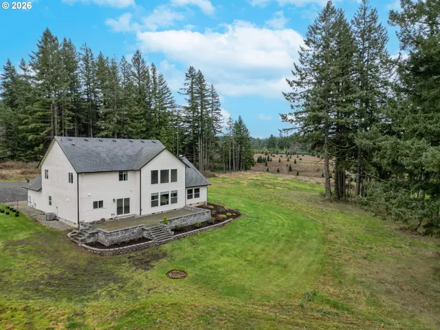 $1,050,000 | 19724 Desantis Lane Southeast, Silverton, OR 97381