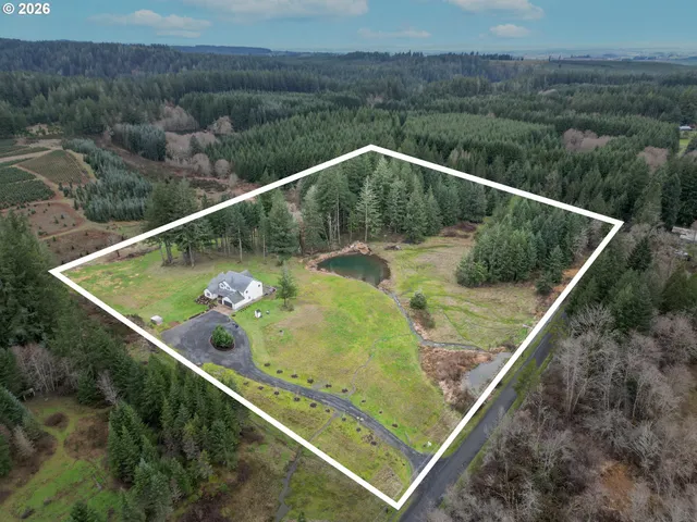 $1,050,000 | 19724 Desantis Lane Southeast, Silverton, OR 97381