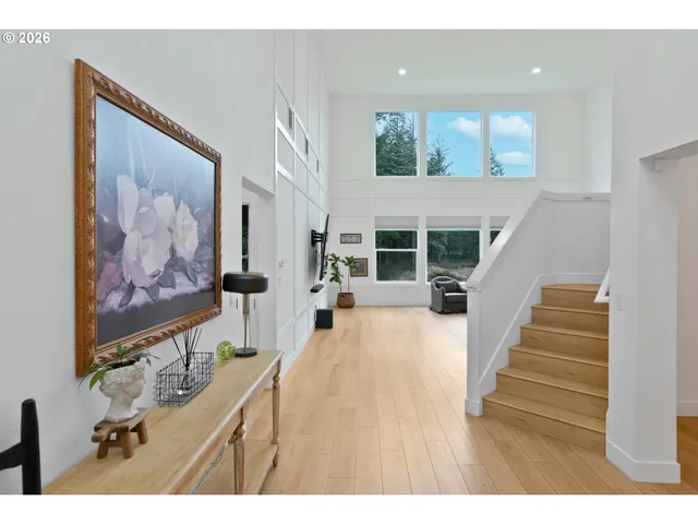 $1,050,000 | 19724 Desantis Lane Southeast, Silverton, OR 97381