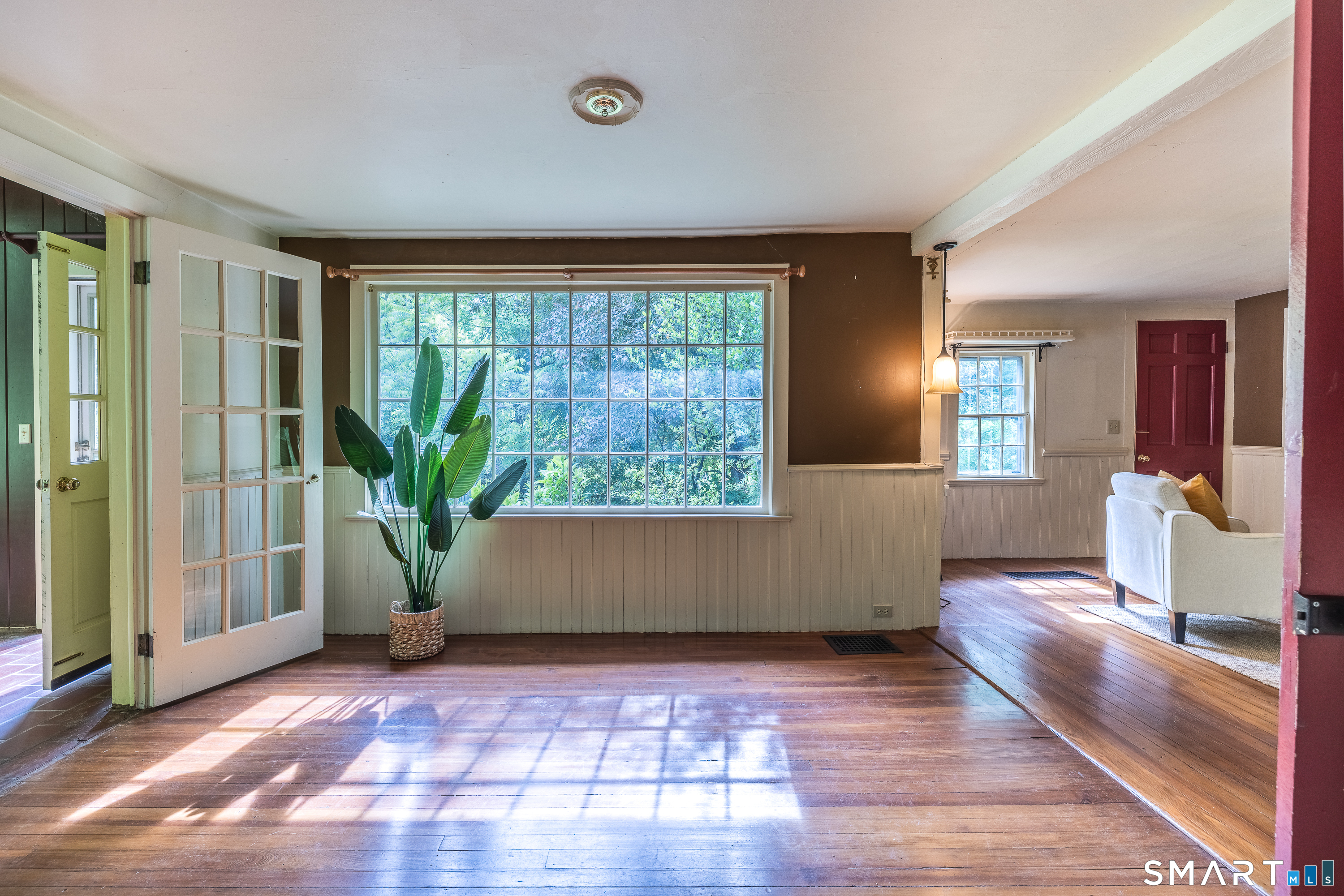 92 Walnut Tree Hill Road Newtown, CT 06482 - Photo 7 of 38 Dining Room