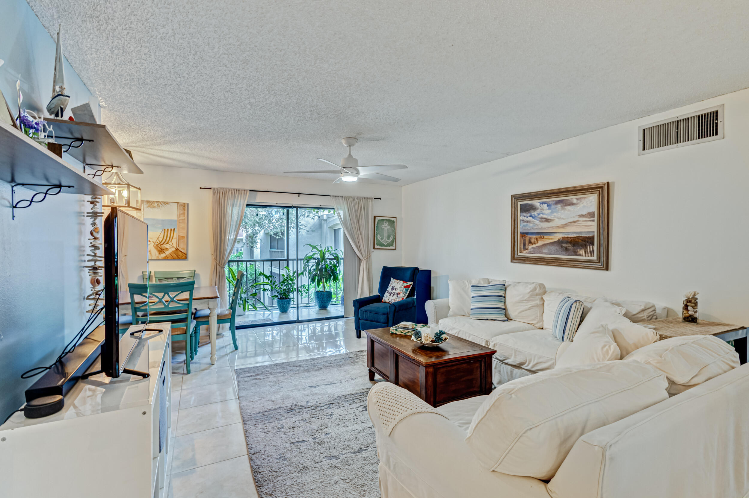 150 Pineview Road, Unit L5 Jupiter, FL 33469 - Photo 6 of 50 Family Room