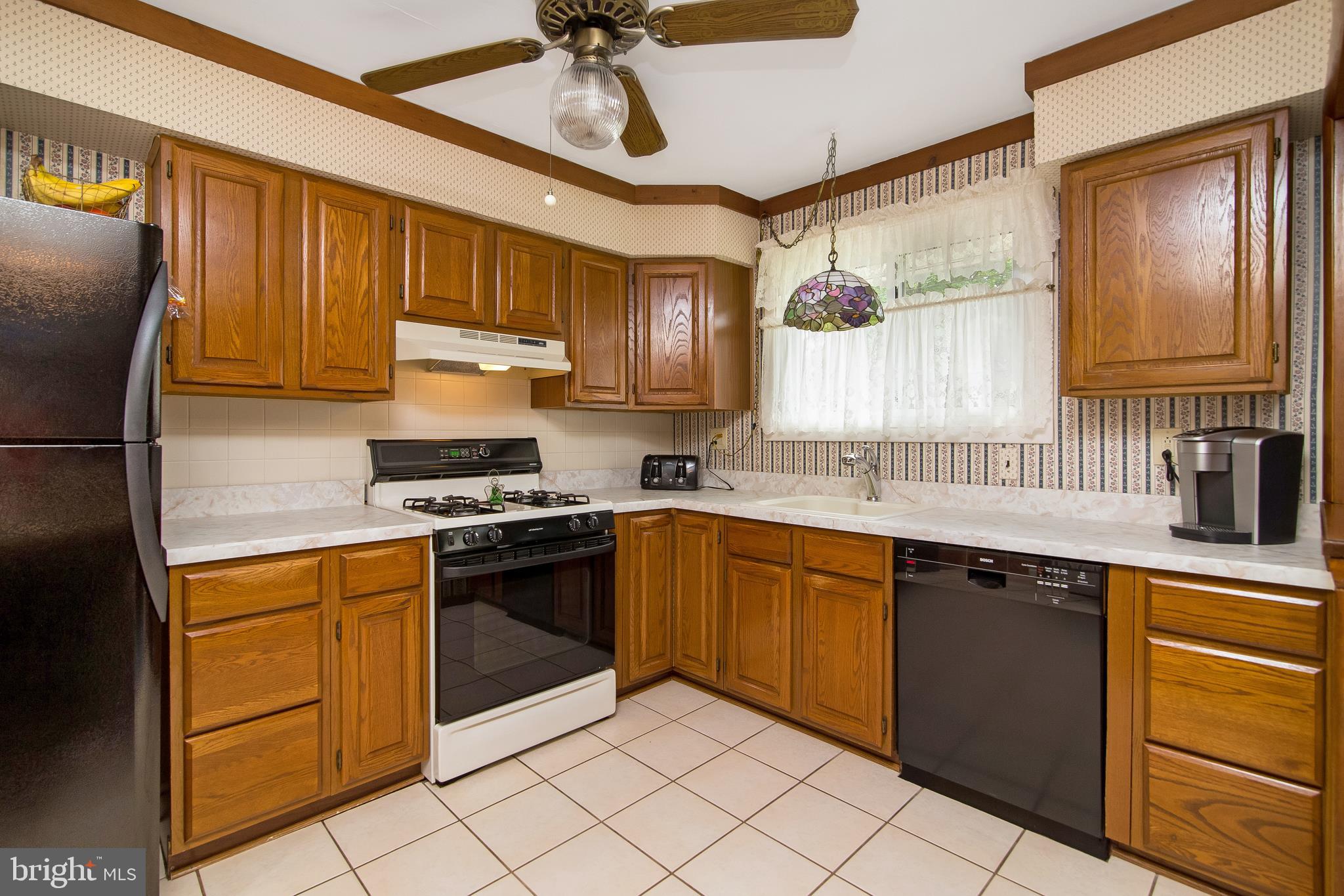 1109 Laurel Road Beverly, NJ 08010 - Photo 21 of 44 Gallery Image 21