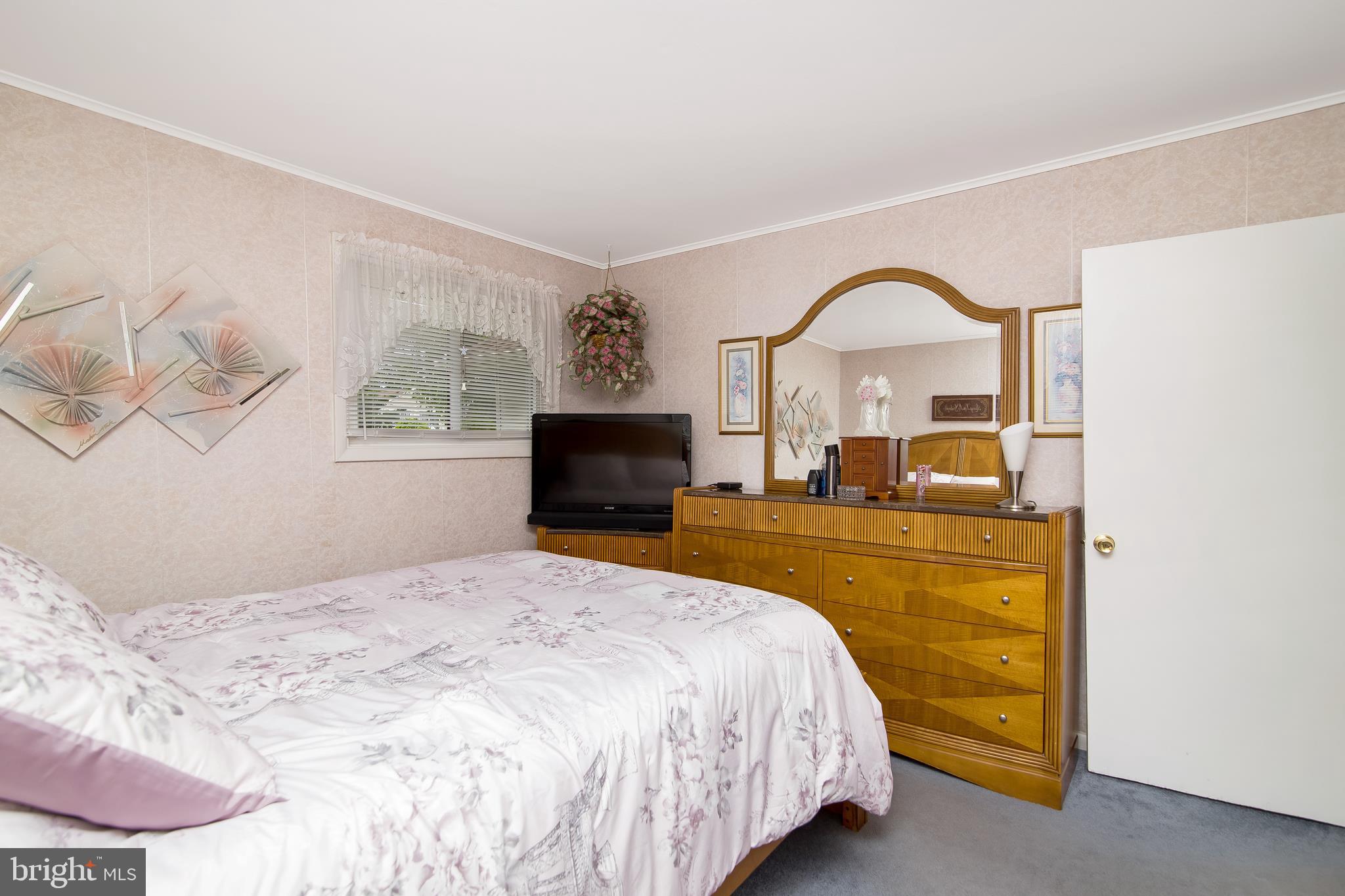 1109 Laurel Road Beverly, NJ 08010 - Photo 39 of 44 Gallery Image 39