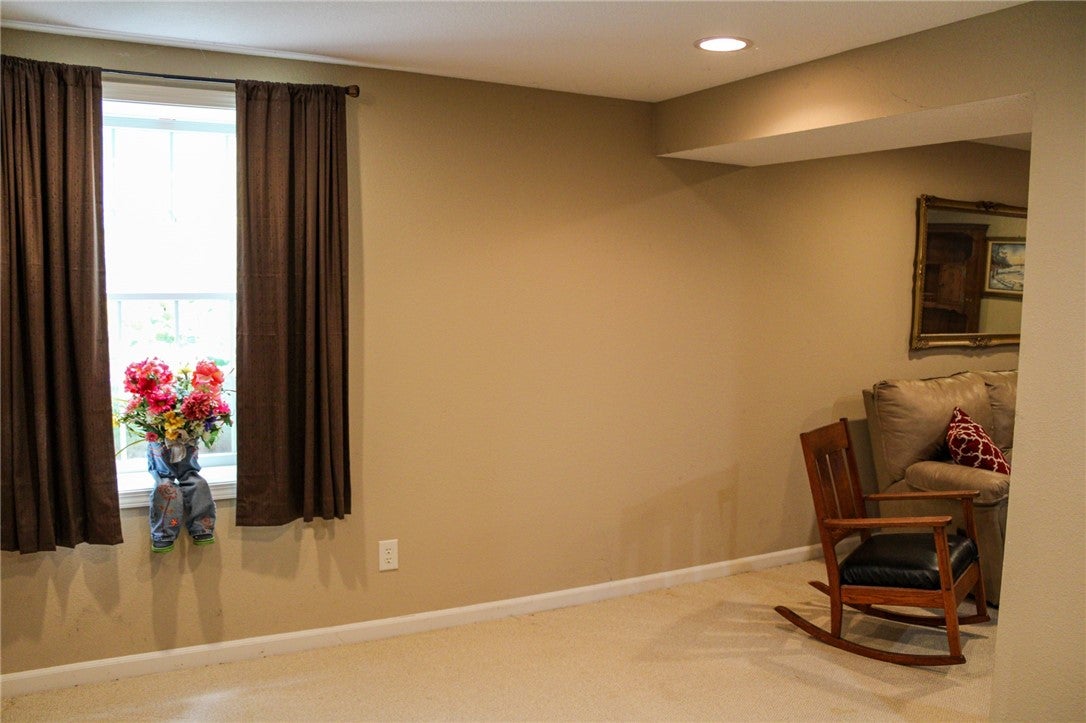 1150 Woodridge Court Decatur, IL 62526 - Photo 36 of 46