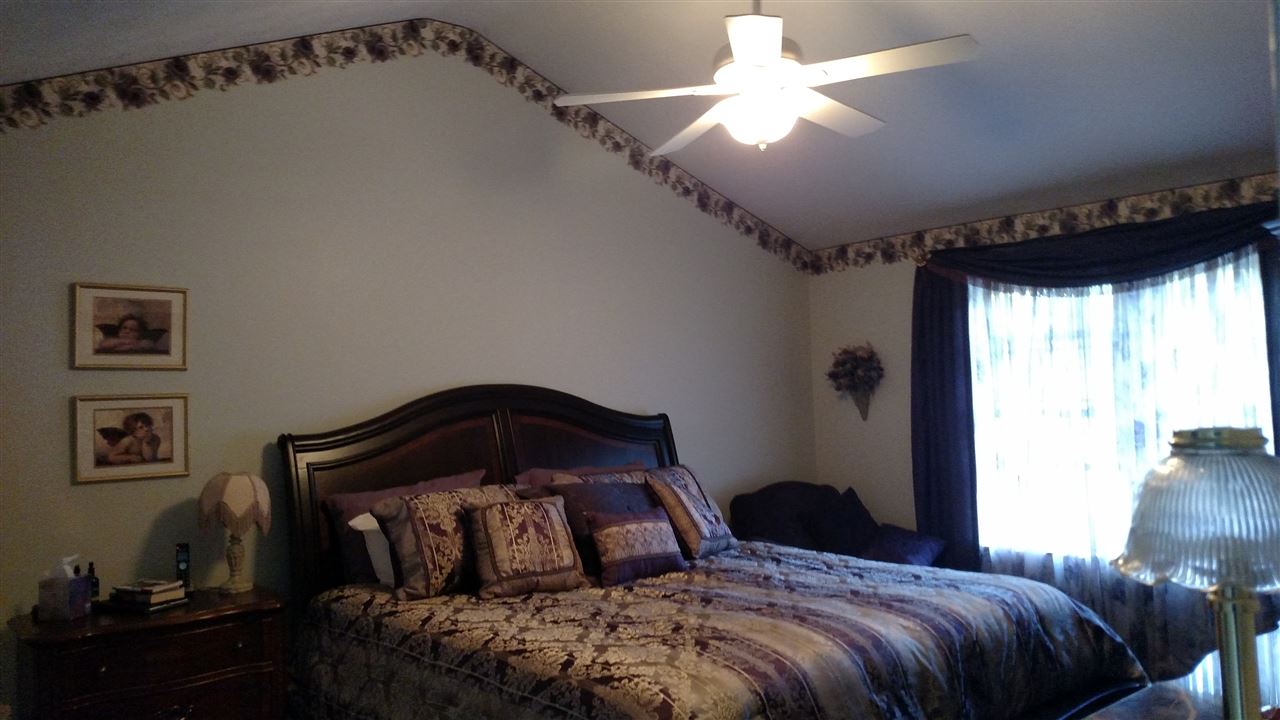 108 Talent Road Litchfield, NH 03052 - Photo 13 of 24