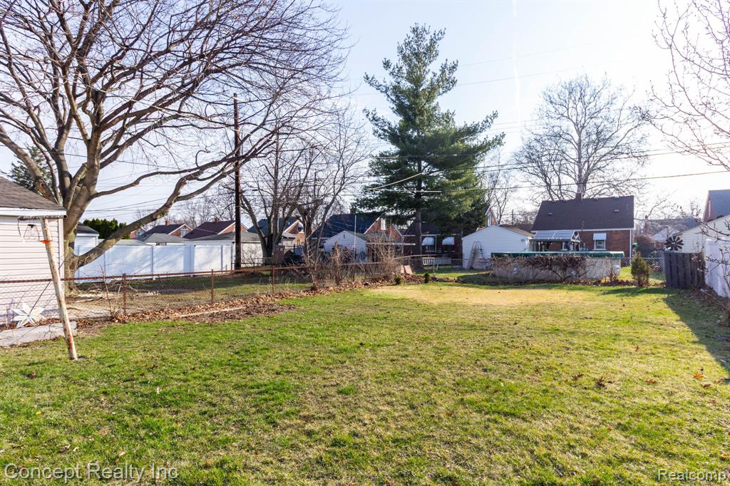 9717 Ruth Avenue Allen Park, MI 48101 - Photo 26 of 28 Gallery Image 26