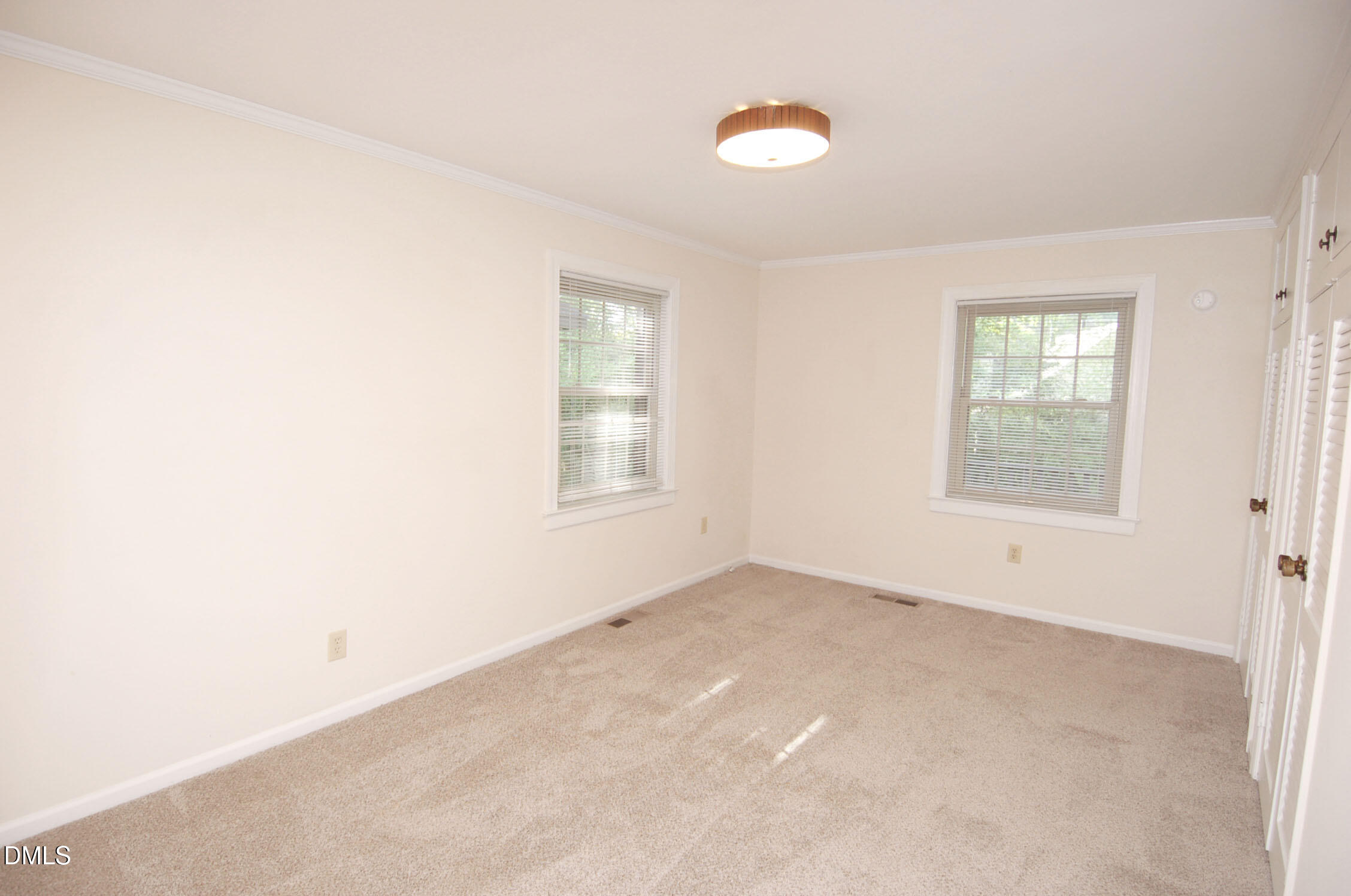 706 Smedes Place Raleigh, NC 27605 - Photo 8 of 21 12 Bdrm 1
