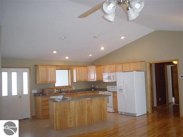 514 State Road West Branch, MI 48661 - Photo 3 of 24 1743034-2.JPG
