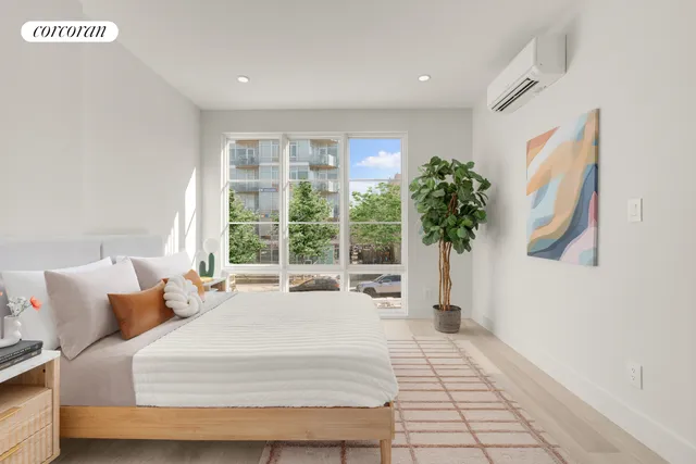 $995,000 | 166 Washington Avenue, Unit 3A | Clinton Hill