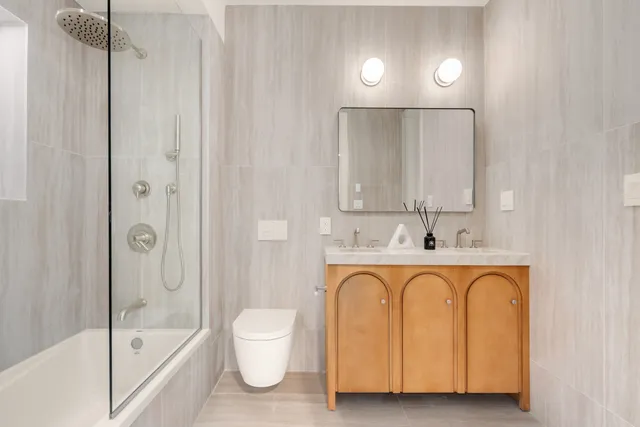 $995,000 | 166 Washington Avenue, Unit 3A | Clinton Hill