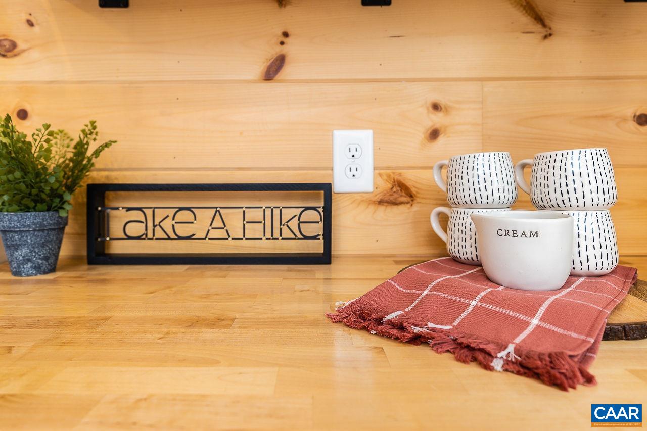 449 3 Ridges Wintergreen, VA 22967 - Photo 11 of 21 a view of bathroom