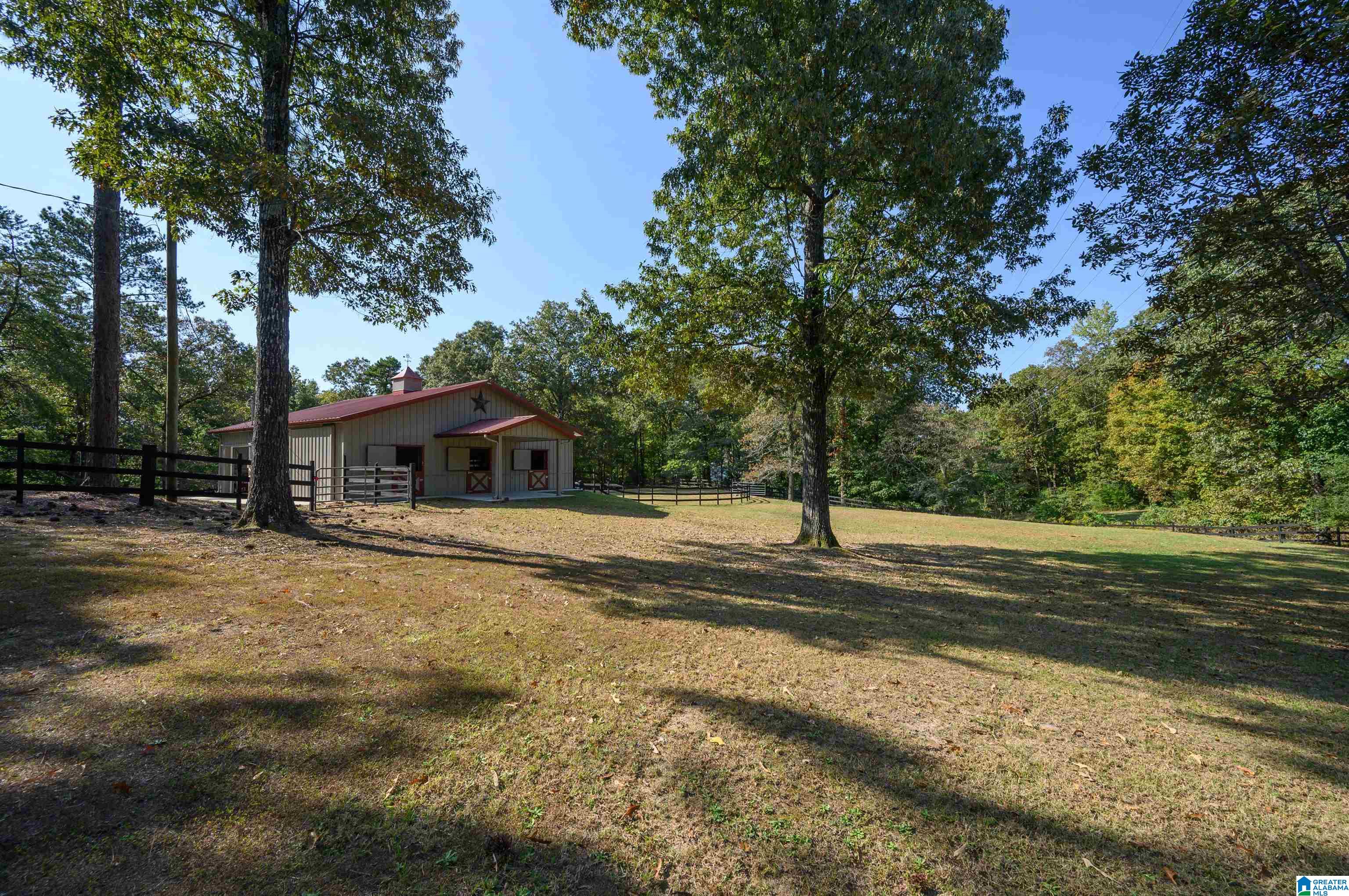 830 Valley View Road Pelham, AL 35124 - Photo 2 of 78